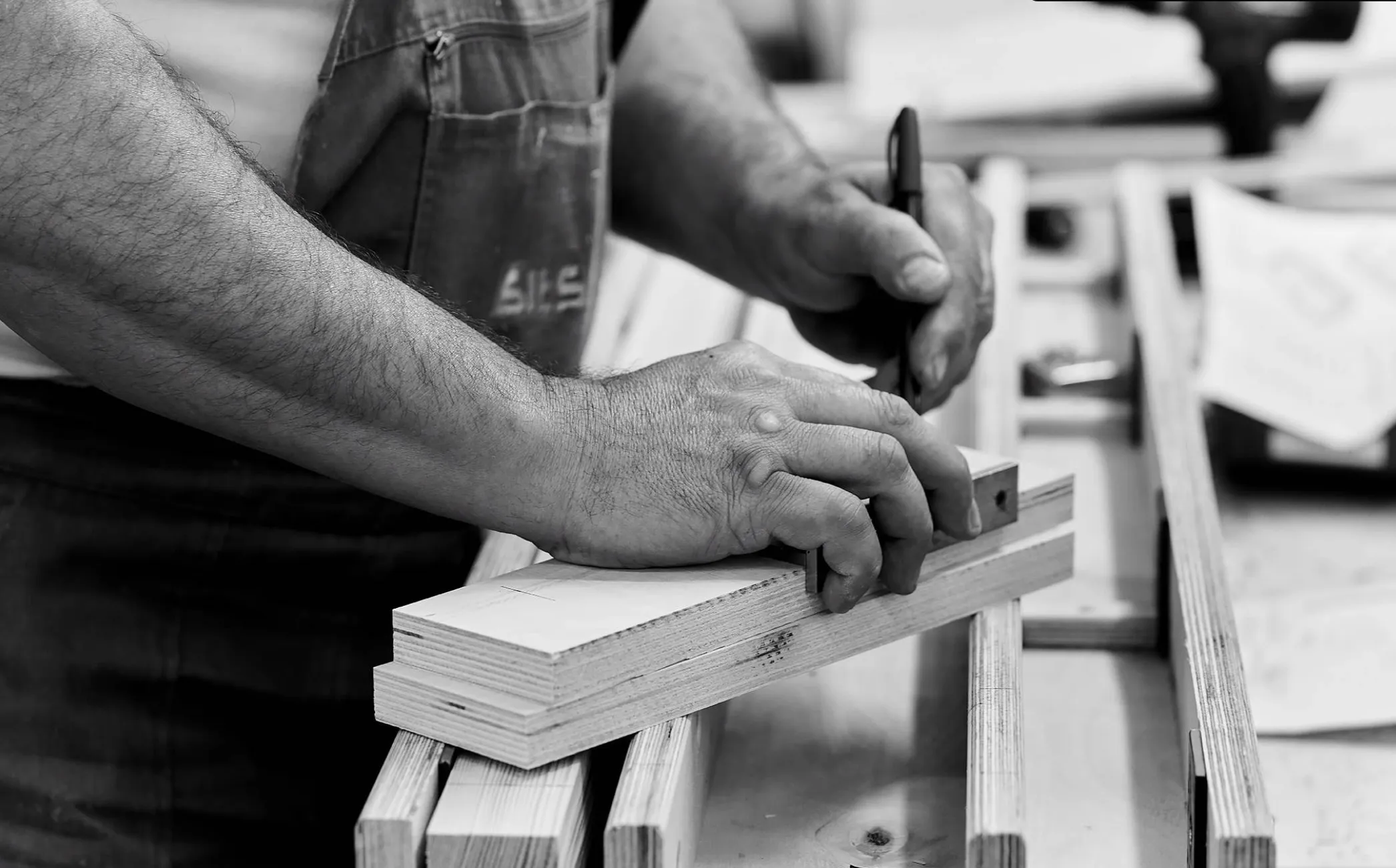 Erwachsener, Männlich, Mann, Person, Holzbearbeitung, Erwachsener, Männlich, Mann, Person, Holzbearbeitung, 